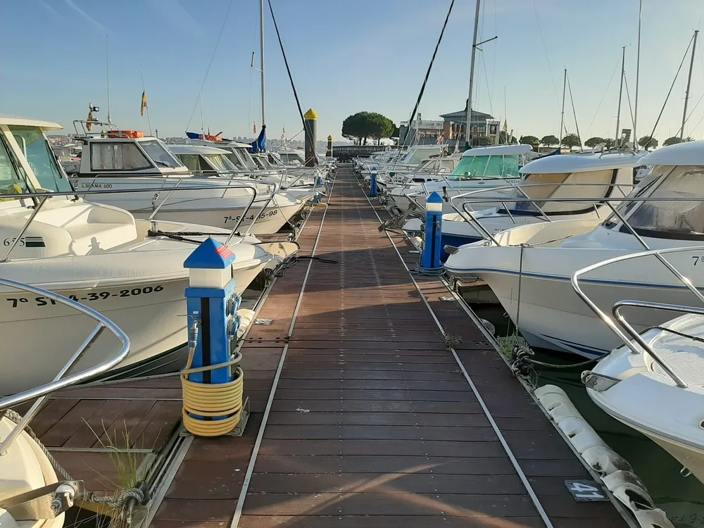 Yates y Cosas - Venta de barcos, taller e invernaje en Santander, photo 3 of 4