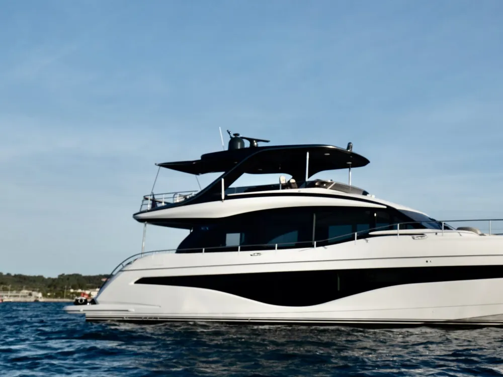 Arrival Yachts - Compraventa de yates y amarres en Puerto Portals, photo 3 of 4