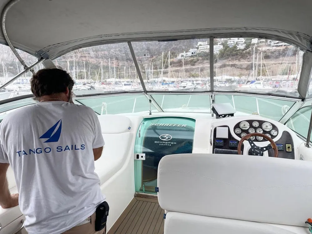 Tango Sails - Velería y confección náutica en Port Ginesta, foto 3 de 4