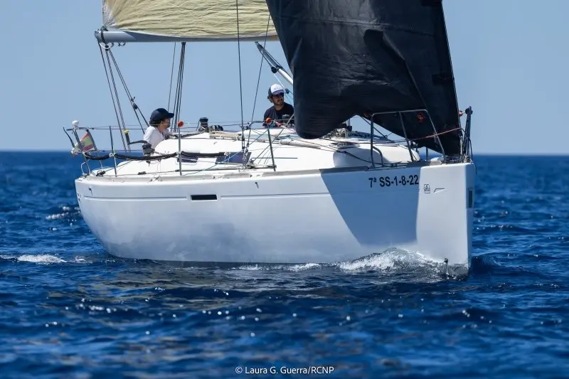Real Club Náutico de Palma - Amarres, varadero y escuela de vela en Palma, Foto 2 von 4