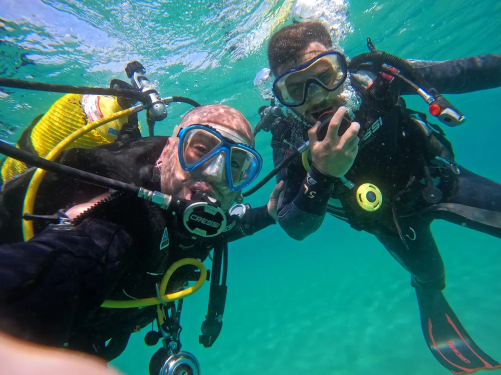 Dive Center Menorca - Inmersiones guiadas y cursos SSI, Foto 2 von 4