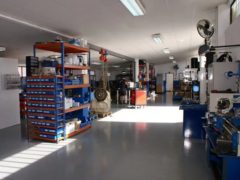 Yacht UP - Taller de motores MAN, ZF y Side-Power en Palma, foto 2 de 4