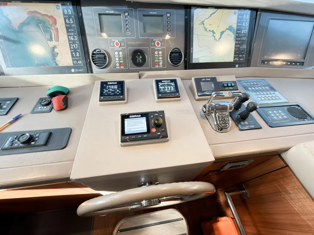 Super Yachts Designs - Tapicería náutica a bordo en Mallorca, Foto 3 von 4