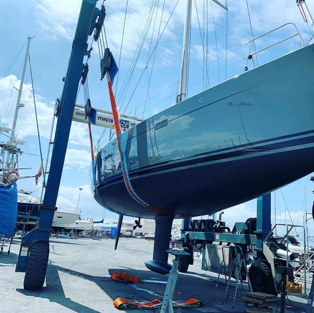 Servinnboard - Limpieza, antifouling y mantenimiento de barcos en Valencia, photo 3 of 4