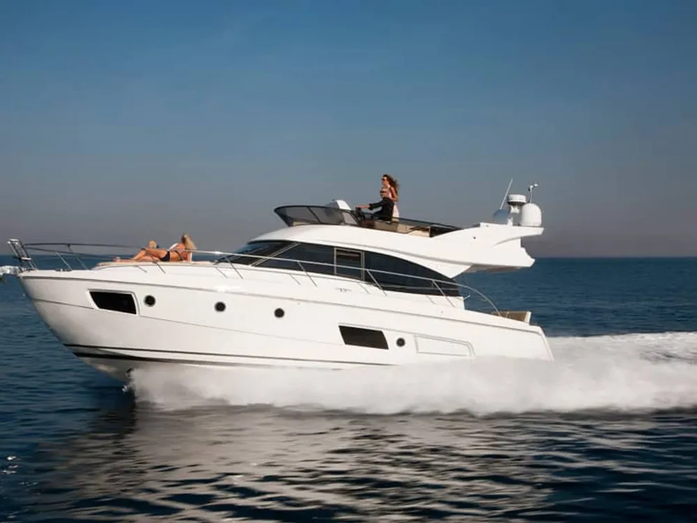 Lamprell Marine - Gestión de yates y chárter en Mallorca, photo 4 of 4