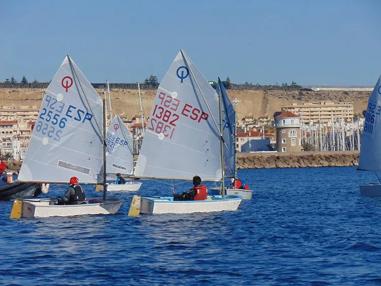 Club Náutico de Almerimar - Escuela de vela, buceo y titulaciones náuticas, foto 4 de 4