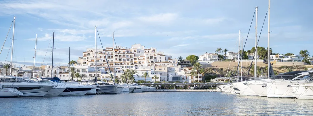 Club Náutico Moraira - Más de 600 amarres en la Costa Blanca norte, Foto 2 von 4