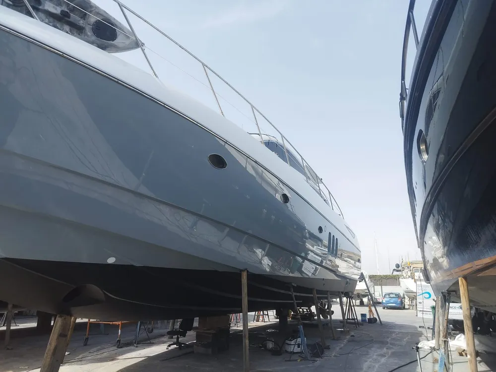 Yeril Yacht - Pintura, fibra y antifouling de barcos en Ibiza, foto 4 de 4