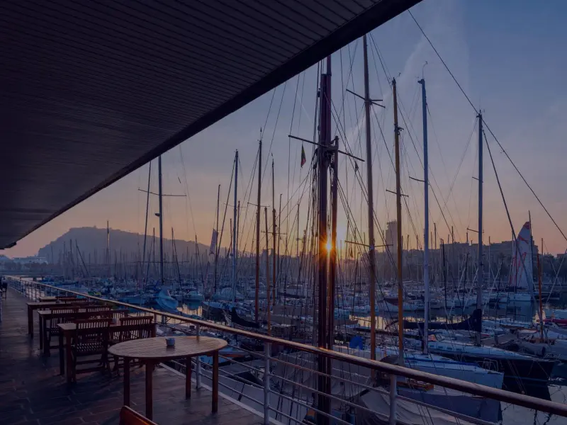 Reial Club Nàutic de Barcelona - Amarres, escuela de vela y regatas, Foto 2 von 4