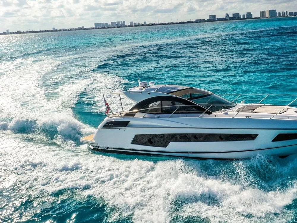 Ibiza Boat Service - Mantenimiento, refit y venta de barcos en Ibiza, Foto 4 von 4
