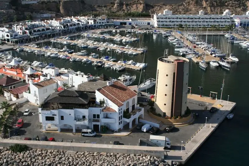 Puerto Deportivo Aguadulce - Más de 750 amarres junto a Almería, photo 3 of 4