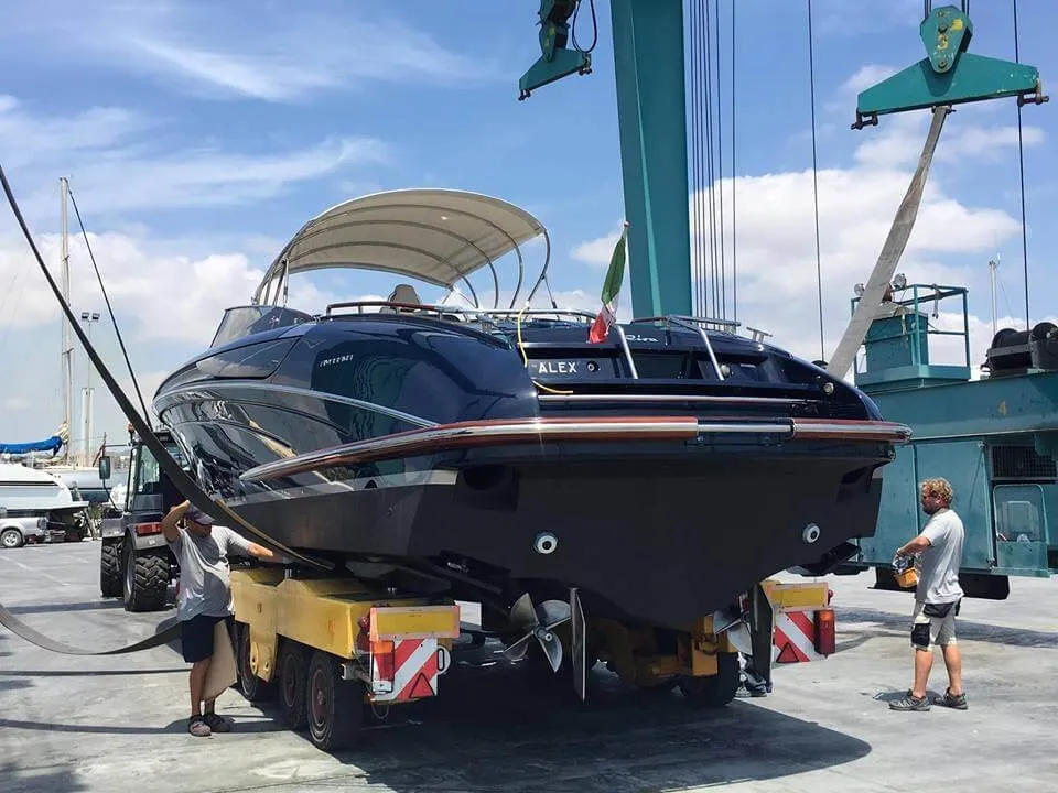 Náutica Varadero - Reparación, invernaje y custodia de barcos en Ibiza, Foto 3 von 4