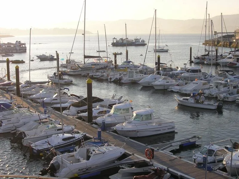 Club Náutico de Portonovo - Amarres, grúa y escuela de vela, foto 3 de 4