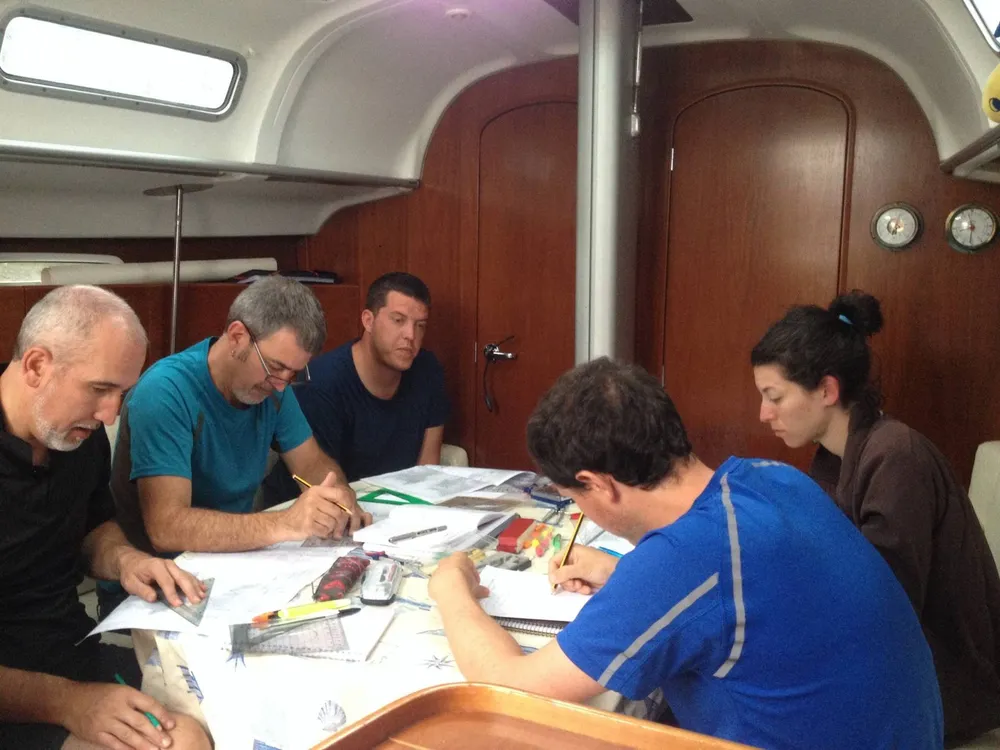 Navegavela - Escuela náutica y alquiler de veleros en San Sebastián, foto 4 de 4