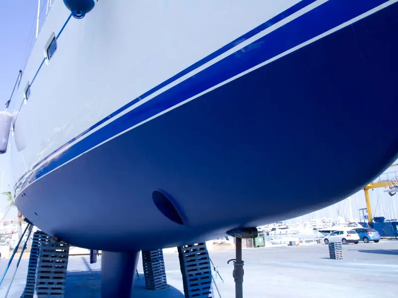 Yeril Yacht - Pintura, fibra y antifouling de barcos en Ibiza, foto 2 de 4