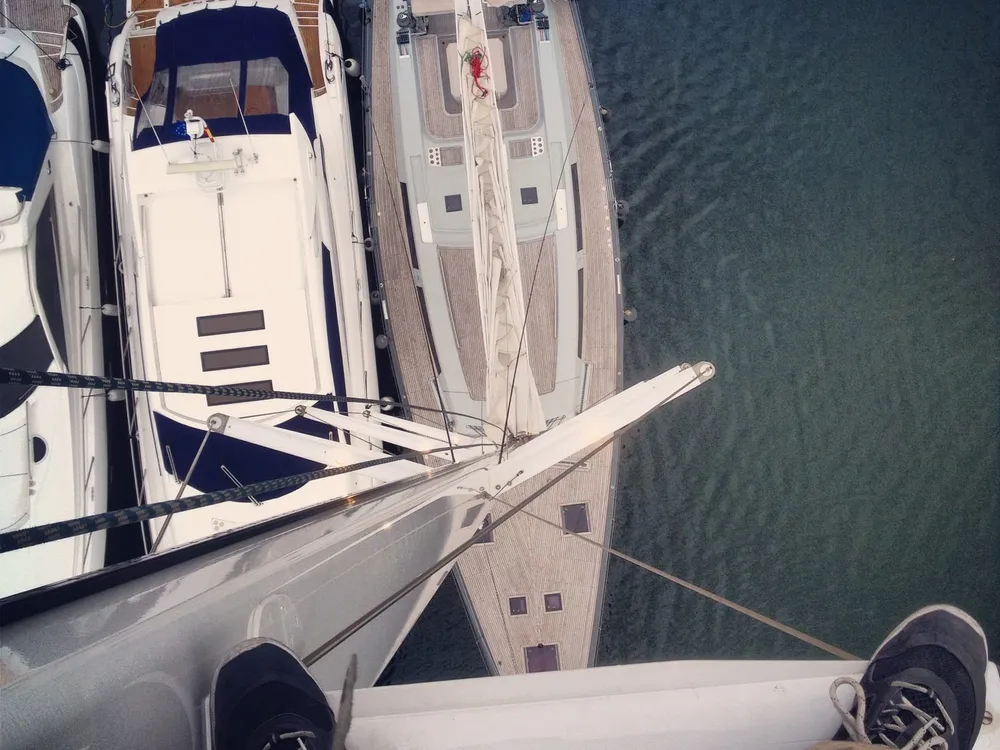 IberoYachting - Taller náutico integral en Puerto de Badalona, Foto 3 von 4