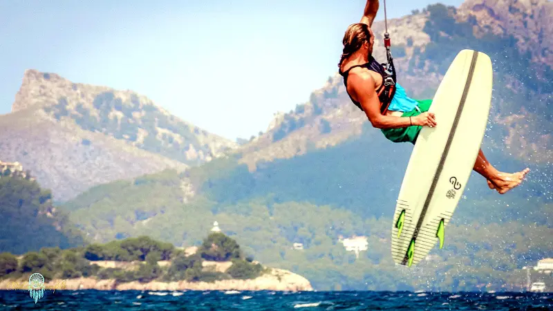 Kite-Mallorca - Escuela de kitesurf y wingfoil en la bahía de Pollença, photo 3 of 4