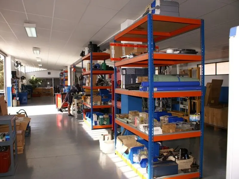 Yacht UP - Taller de motores MAN, ZF y Side-Power en Palma, foto 3 de 4
