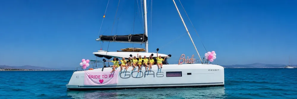 GOA Catamaran - Alquiler de catamaranes con patrón en Ibiza, Foto 4 von 4