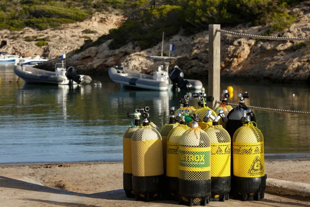 Subfari Portinatx - Centro de buceo en el norte de Ibiza, Foto 3 von 4