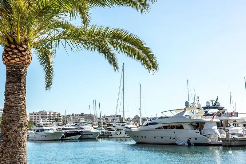 Marina Port de Mallorca - Amarres de 12 a 50 m en el Paseo Marítimo de Palma, Foto 2 von 4