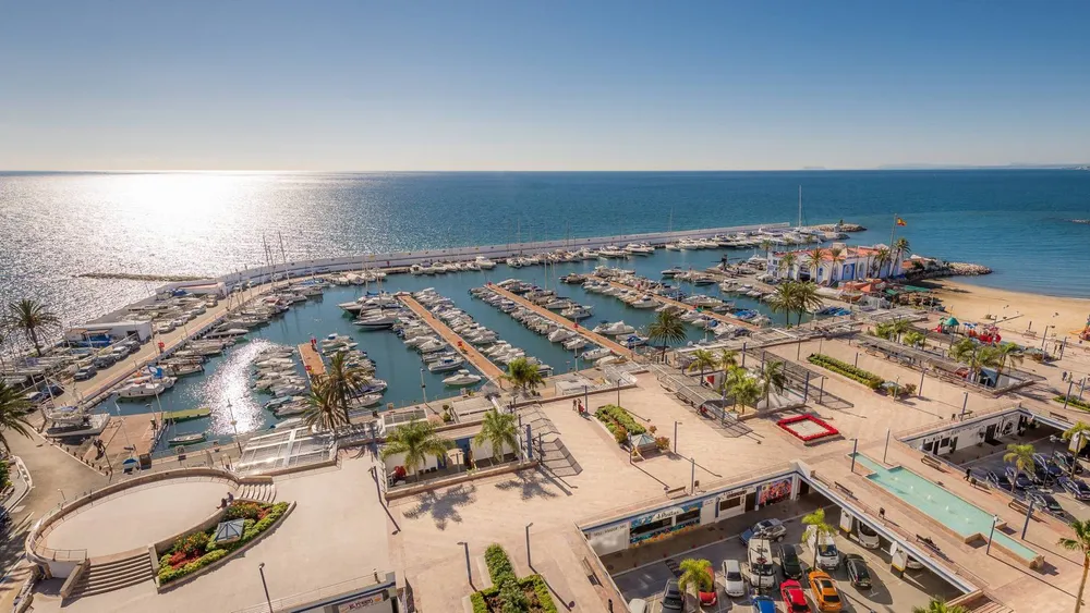 Puerto Deportivo de Marbella - Amarres en el centro de Marbella, photo 2 of 4