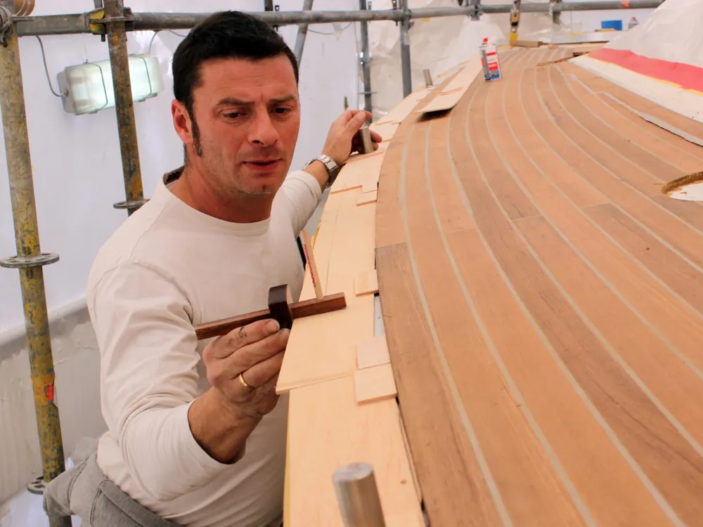 Baleos Yacht Carpentry - Carpintería y cubiertas de teca en Palma, foto 2 de 4