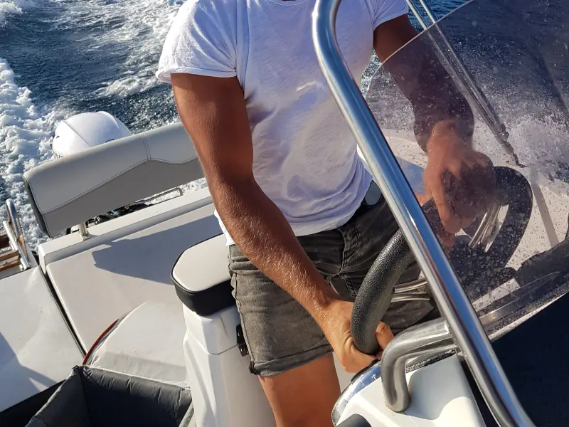 Boat Rentals Ibiza - Barcos sin licencia y lanchas con patrón, Foto 3 von 4