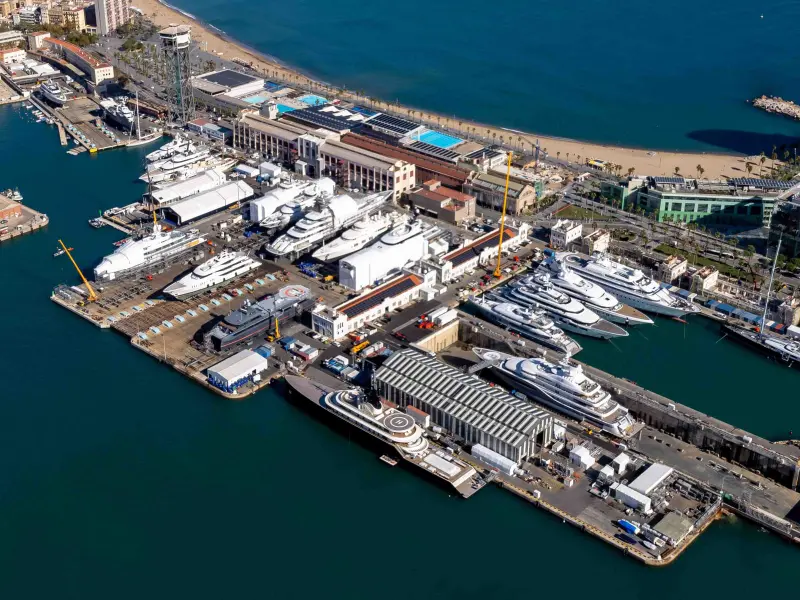 MB92 Barcelona - Astillero de refit de superyates con shiplift de 4.800 t, photo 3 of 4