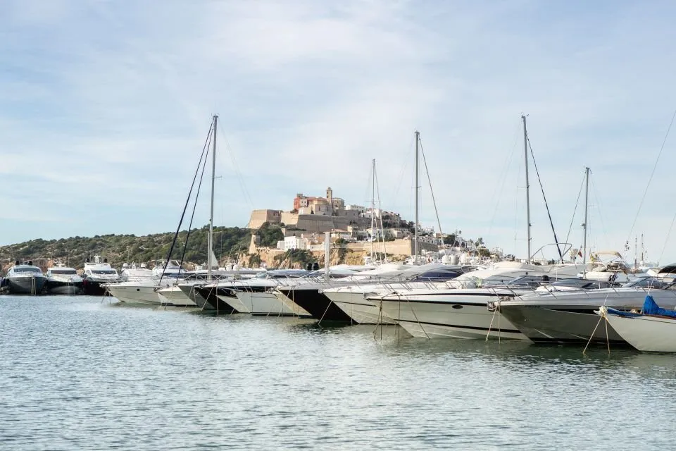 Botafoc Ibiza - 430 amarres de 6 a 30 m en el puerto de Ibiza, photo 4 of 4
