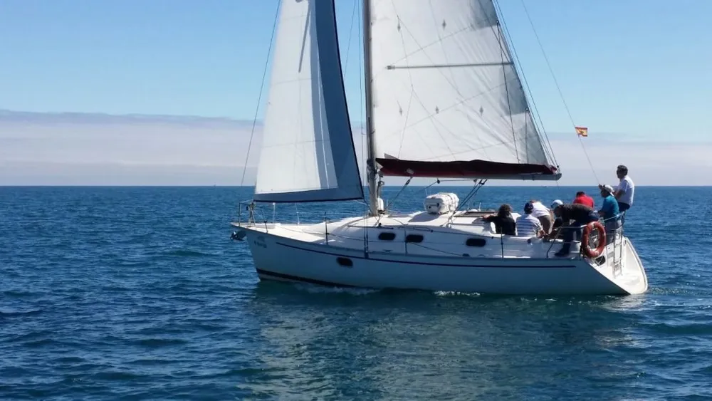 Náutica Costa Verde - Escuela de navegación y velero en Gijón, foto 2 de 4
