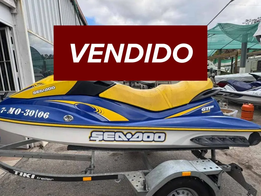 Mente Marina - Motores, electricidad e invernaje en Puerto Banús, Foto 3 von 4