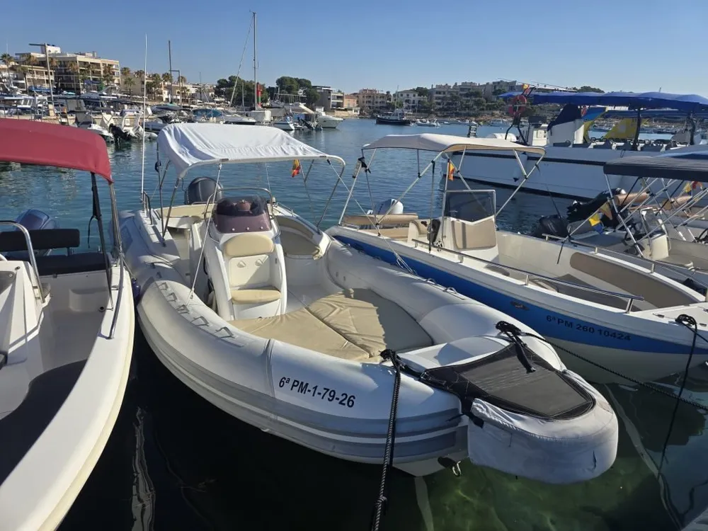 Náutica Colonia - Alquiler de barcos y varadero en Colònia de Sant Jordi, Foto 2 von 4