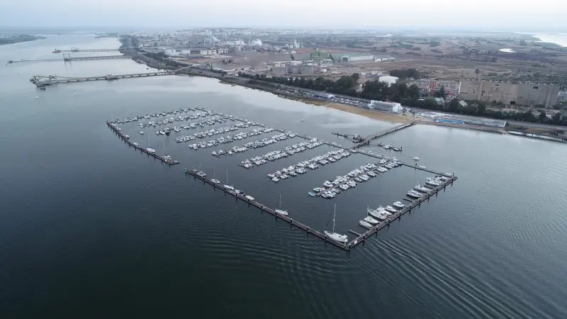 Real Club Marítimo de Huelva - Más de 500 amarres en la ría del Odiel, photo 2 of 4
