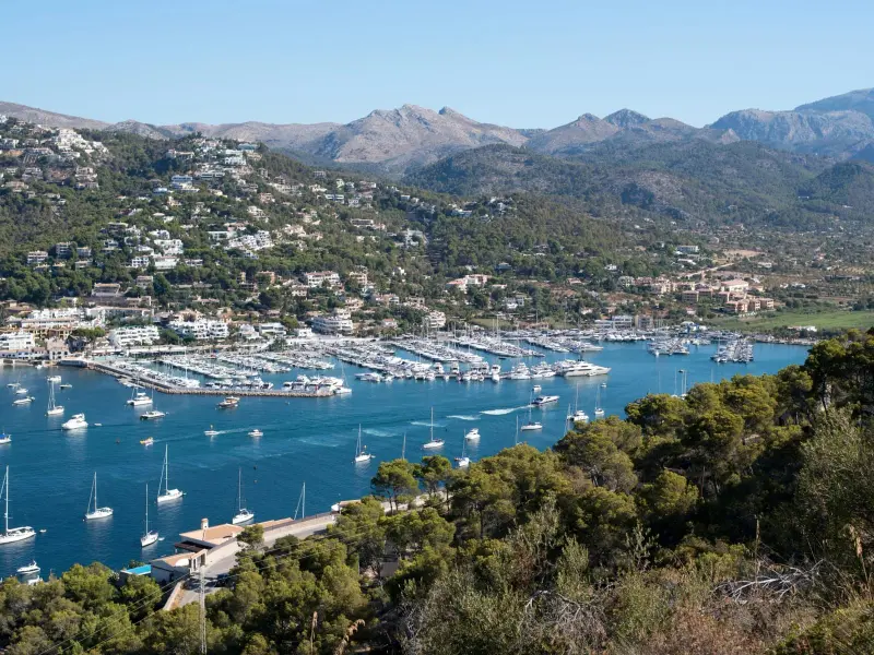 Club de Vela Puerto de Andratx - Amarres, marina seca y escuela de vela, Foto 2 von 4