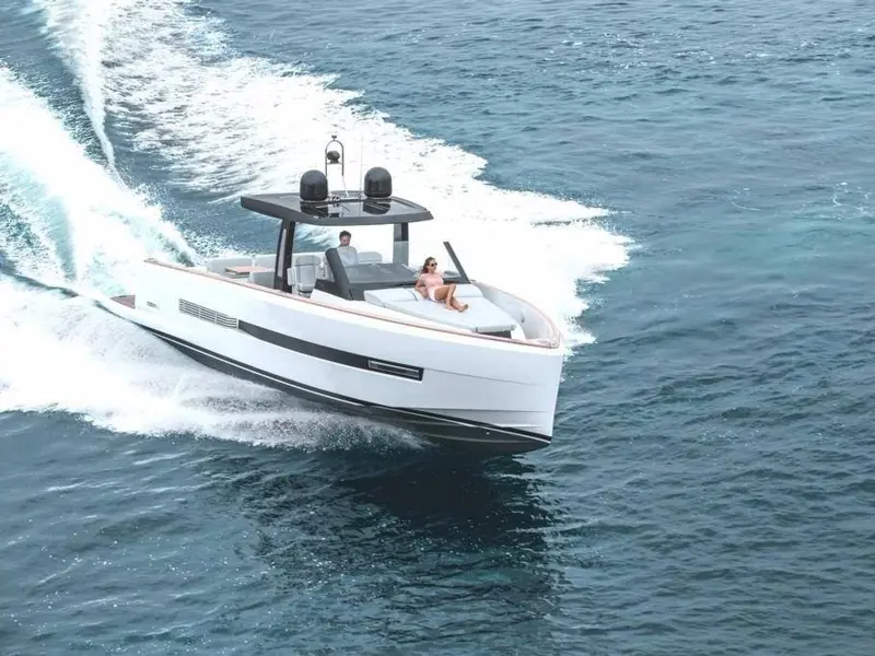 Nautec - Taller Volvo Penta e invernaje en Santa Eulària, фото 3 из 4