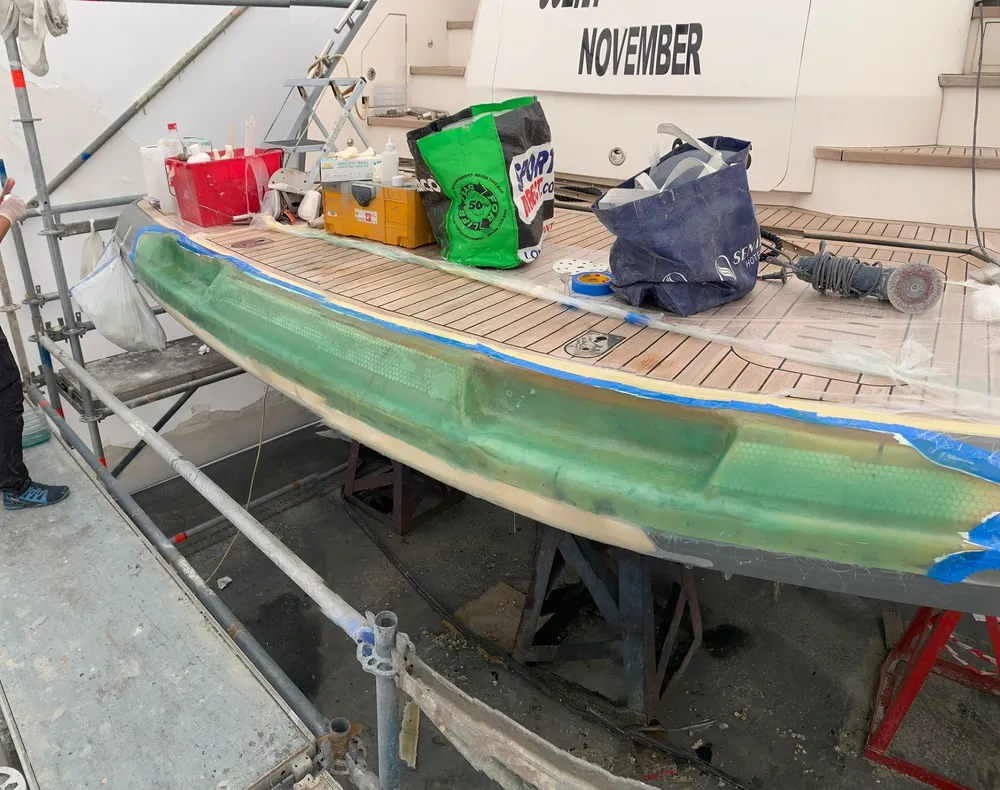 Fiberglass - Gelcoat - Paint Spraying - Custom Moulds, Foto 7 von 8