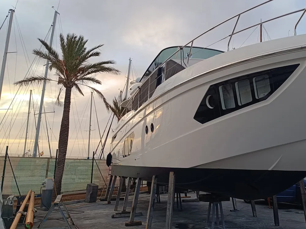 Yacht Storage Mallorca - Almacenaje e invernaje de yates junto a Port Adriano, photo 3 sur 4