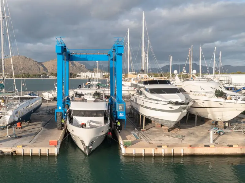 Varadero Alcudiamar - Varada y mantenimiento en Port d'Alcúdia, Foto 3 von 4