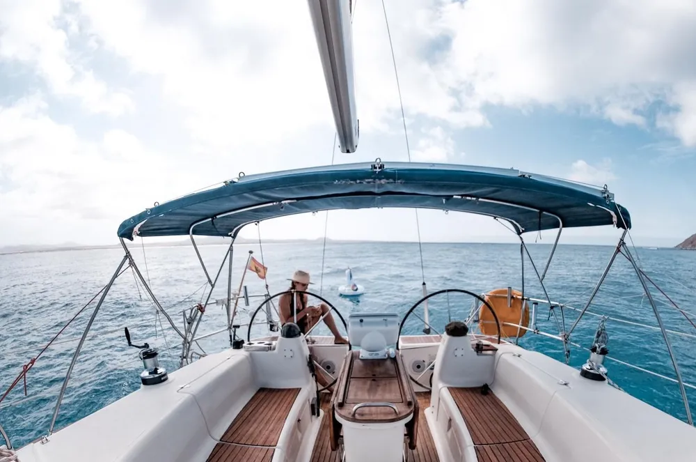 Sailing Fuerteventura - Velero con patrón y salidas a Lobos en Corralejo, фото 2 из 4