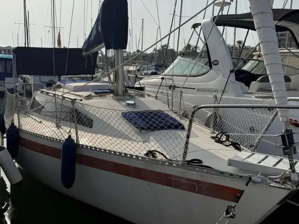 A Bordo Náutica - Climatización, electrónica y compraventa de barcos en Sitges, foto 4 de 4