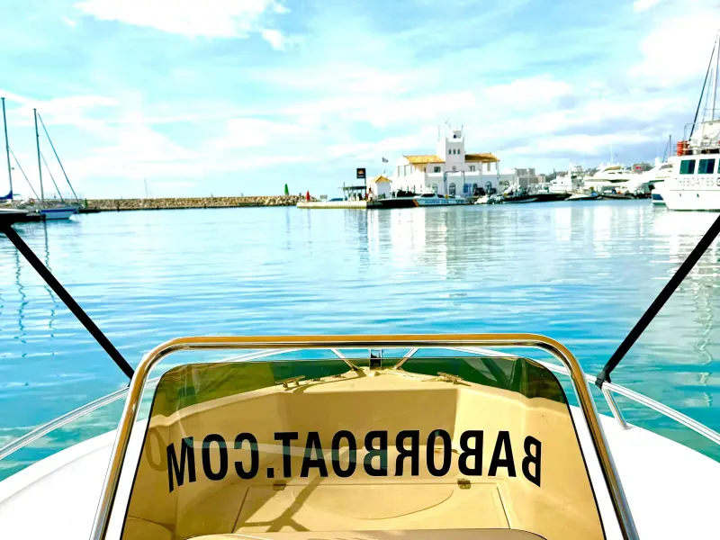 Baborboat - Alquiler de barcos sin licencia en Benalmádena, Foto 2 von 4