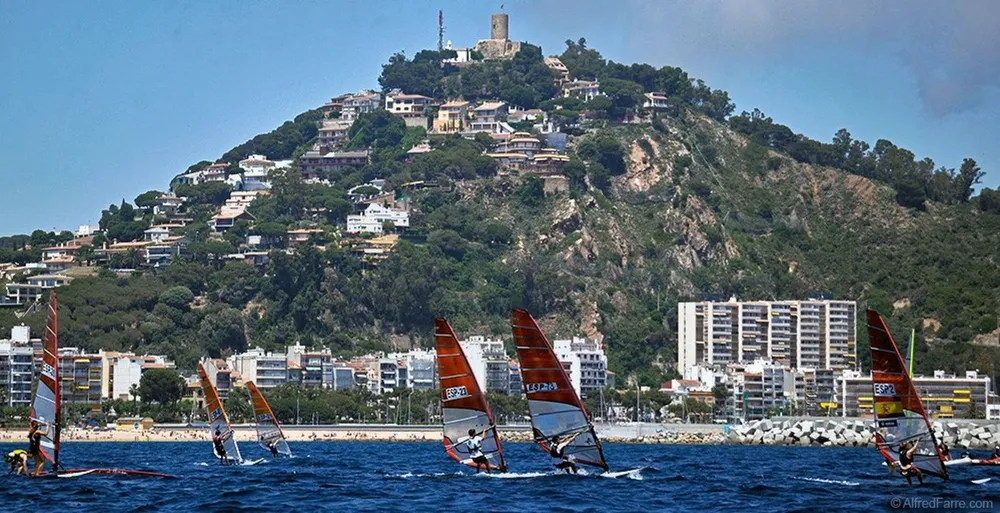 Club Vela Blanes - Puerto deportivo y escuela de vela en Blanes, photo 3 of 4