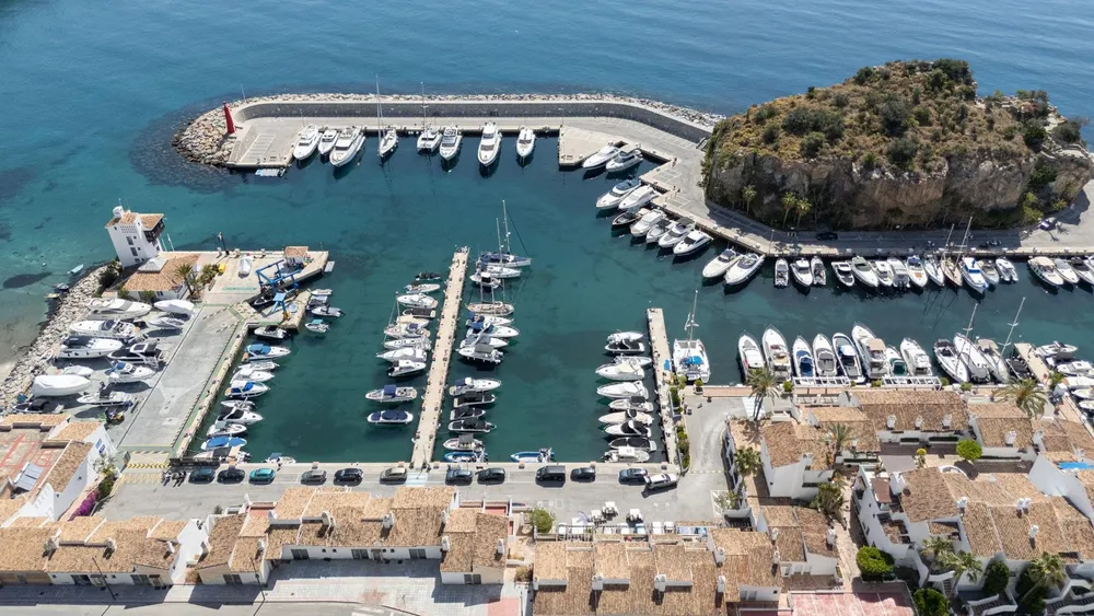 Marina del Este - Puerto deportivo de 227 amarres en La Herradura, Foto 4 von 4